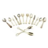 Canteen of Queens pattern silver plated cutlery,