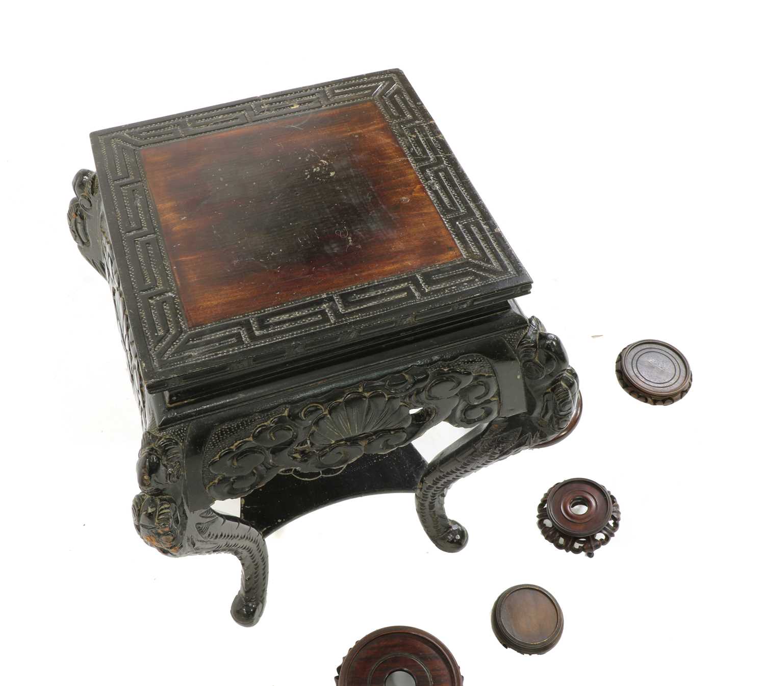 A Chinese laquered wood jardinere stand, - Image 3 of 4