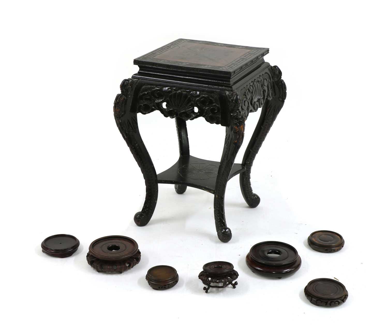 A Chinese laquered wood jardinere stand, - Image 2 of 4