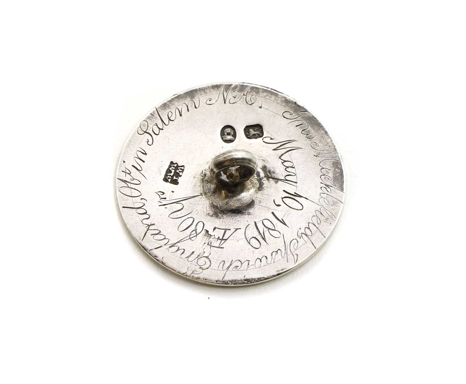 A silver cockfighting button - Image 2 of 2