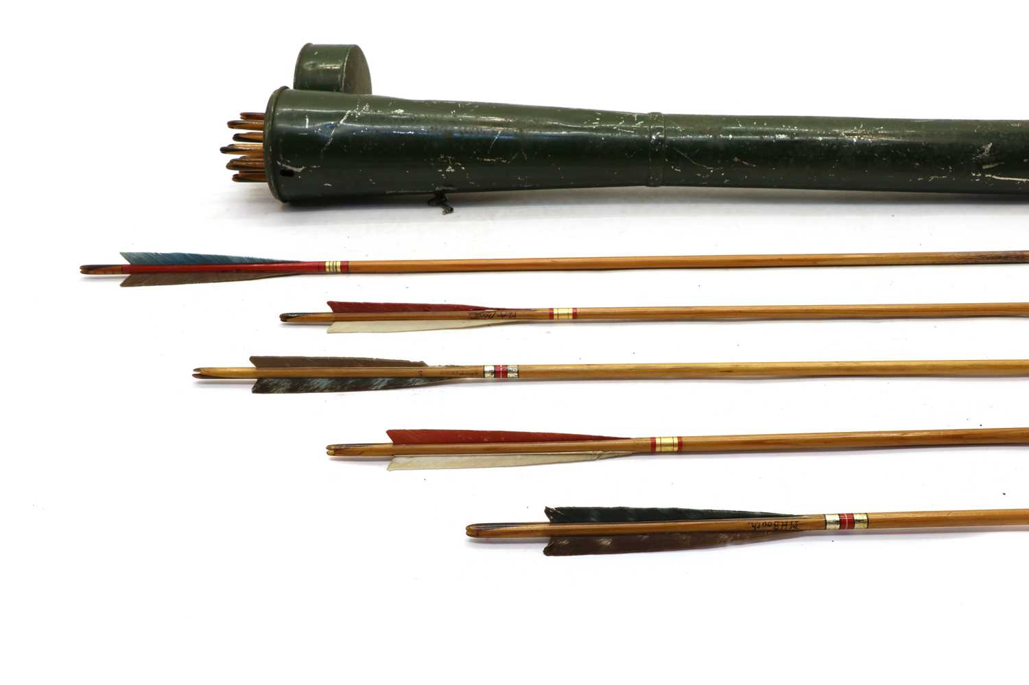 Archery; a tin plate quiver of target arrows by Buchanan of Piccadilly, - Image 3 of 5