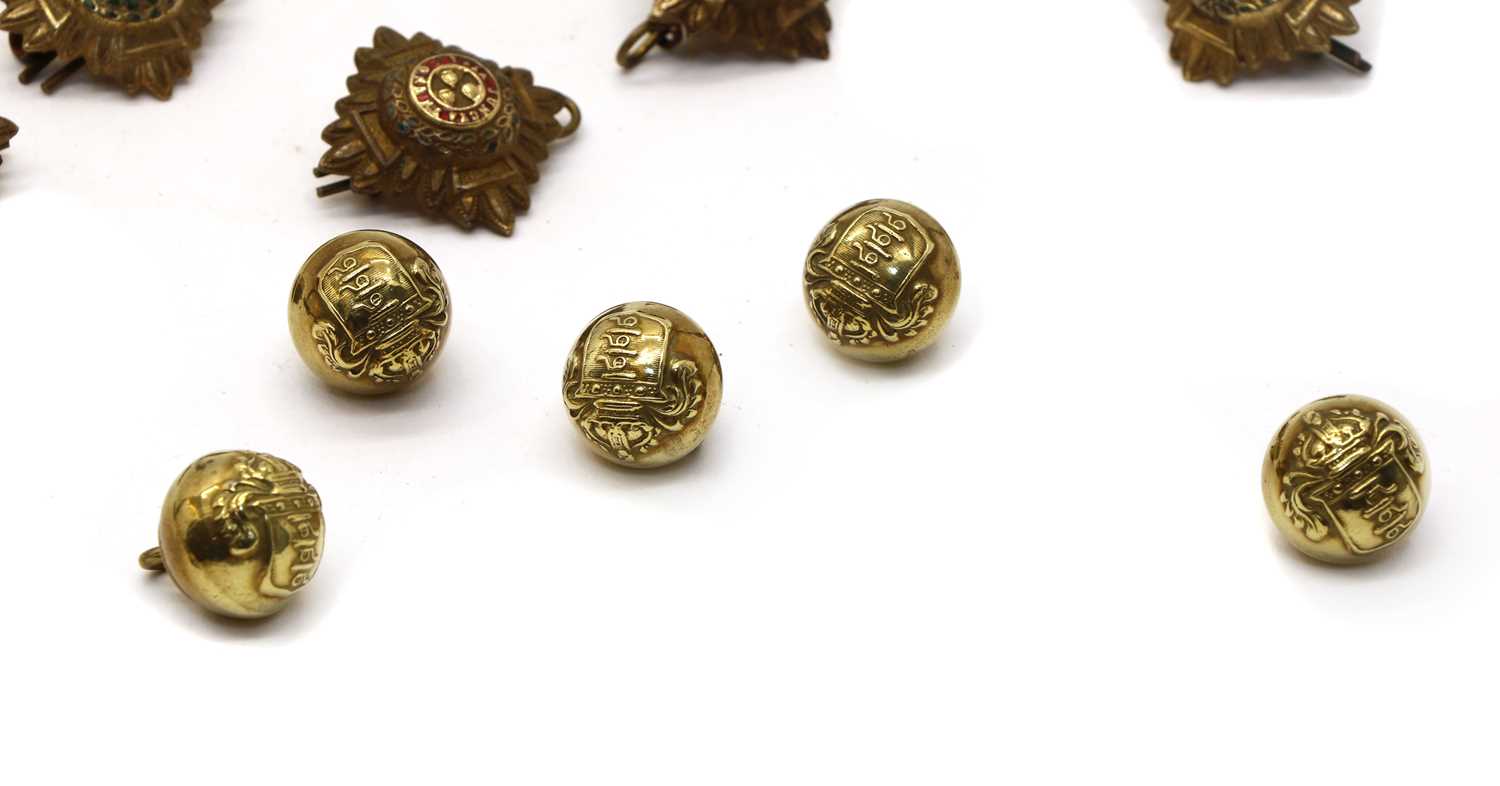 A collection of military uniform buttons, - Image 6 of 6