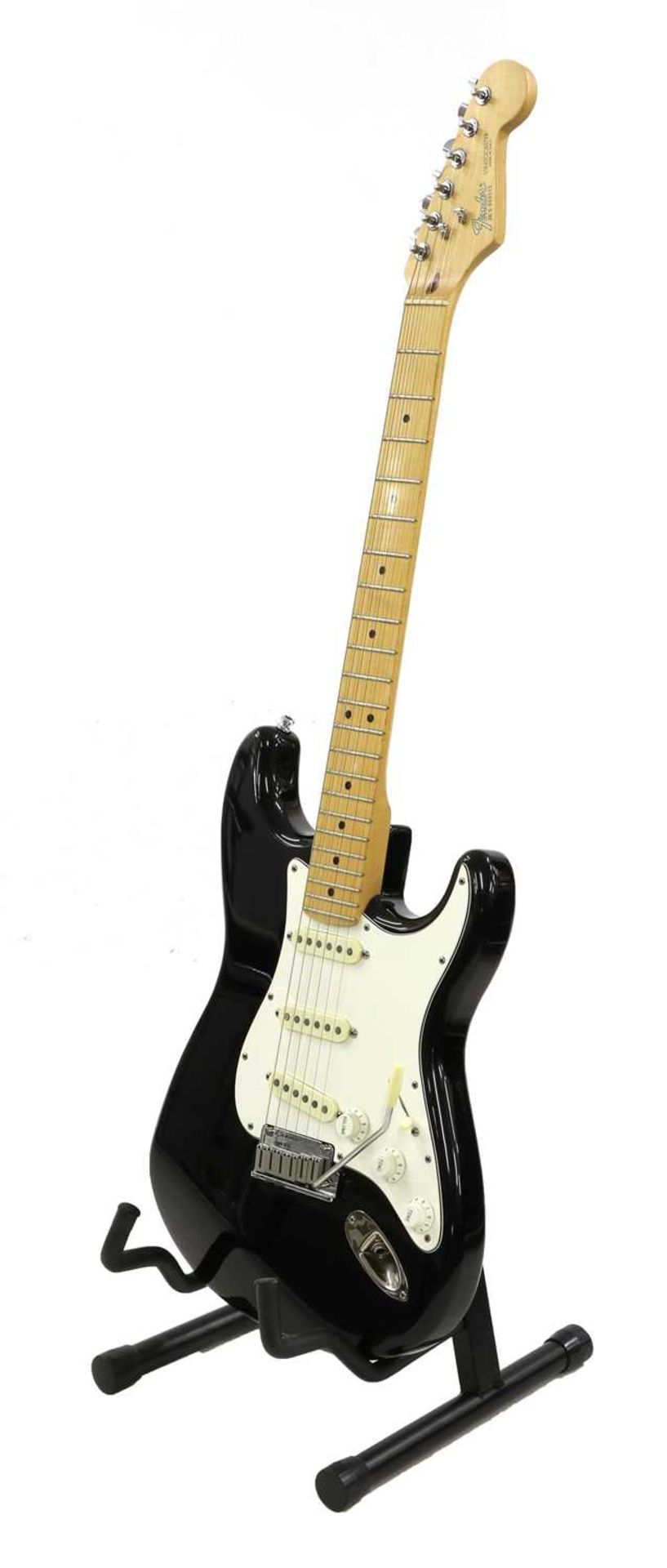 A 1989 Fender Stratocaster electric guitar, - Bild 2 aus 5