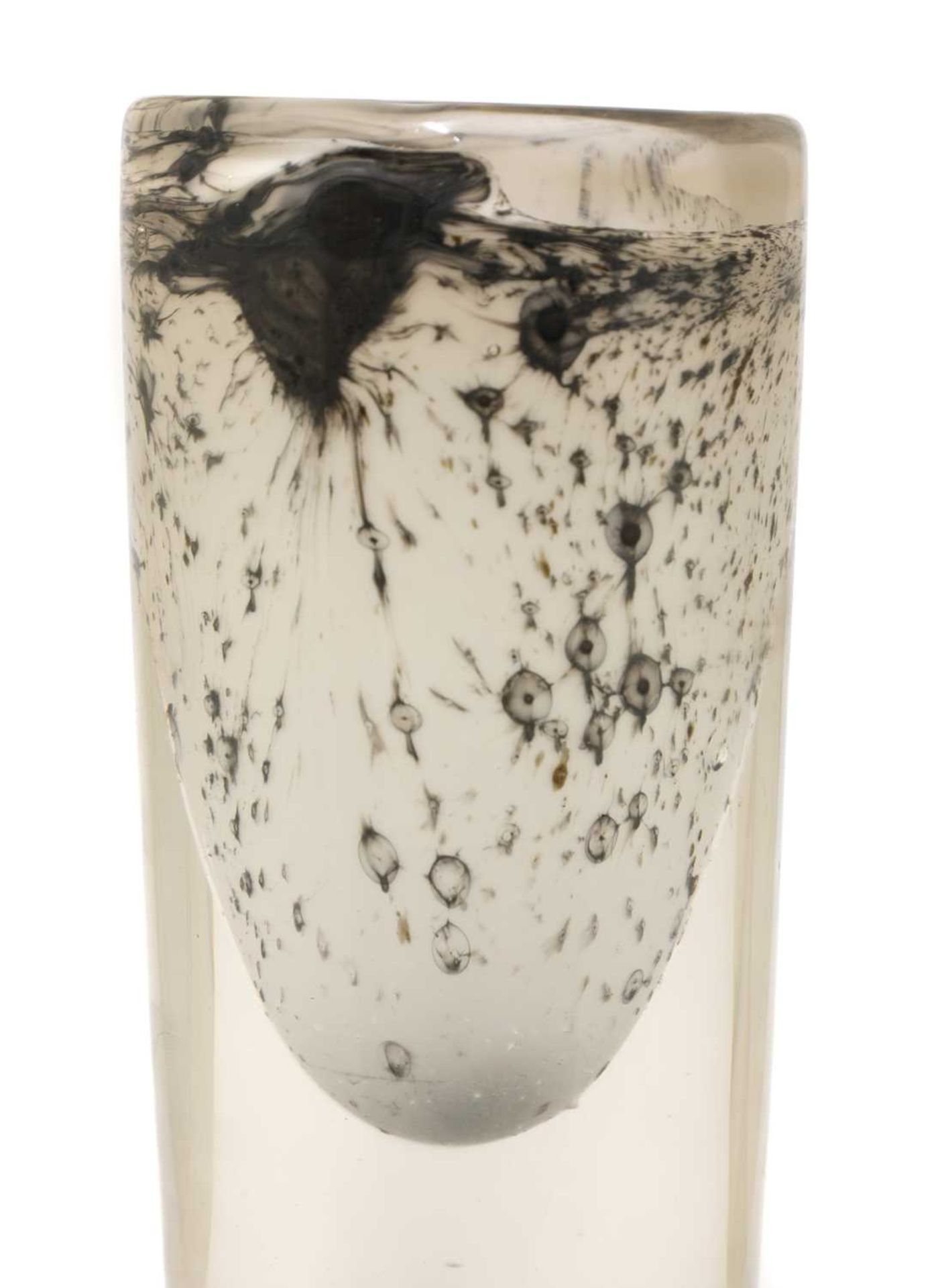 A Nuutajärvi 'Minareeti' glass vase, - Image 3 of 4