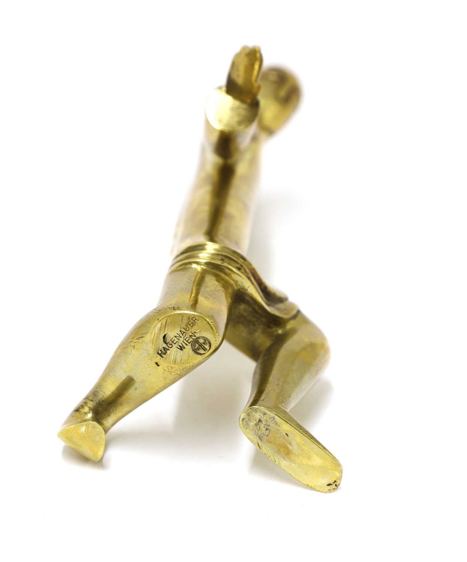 A Hagenauer polished brass figure of a kneeling man, - Bild 4 aus 4