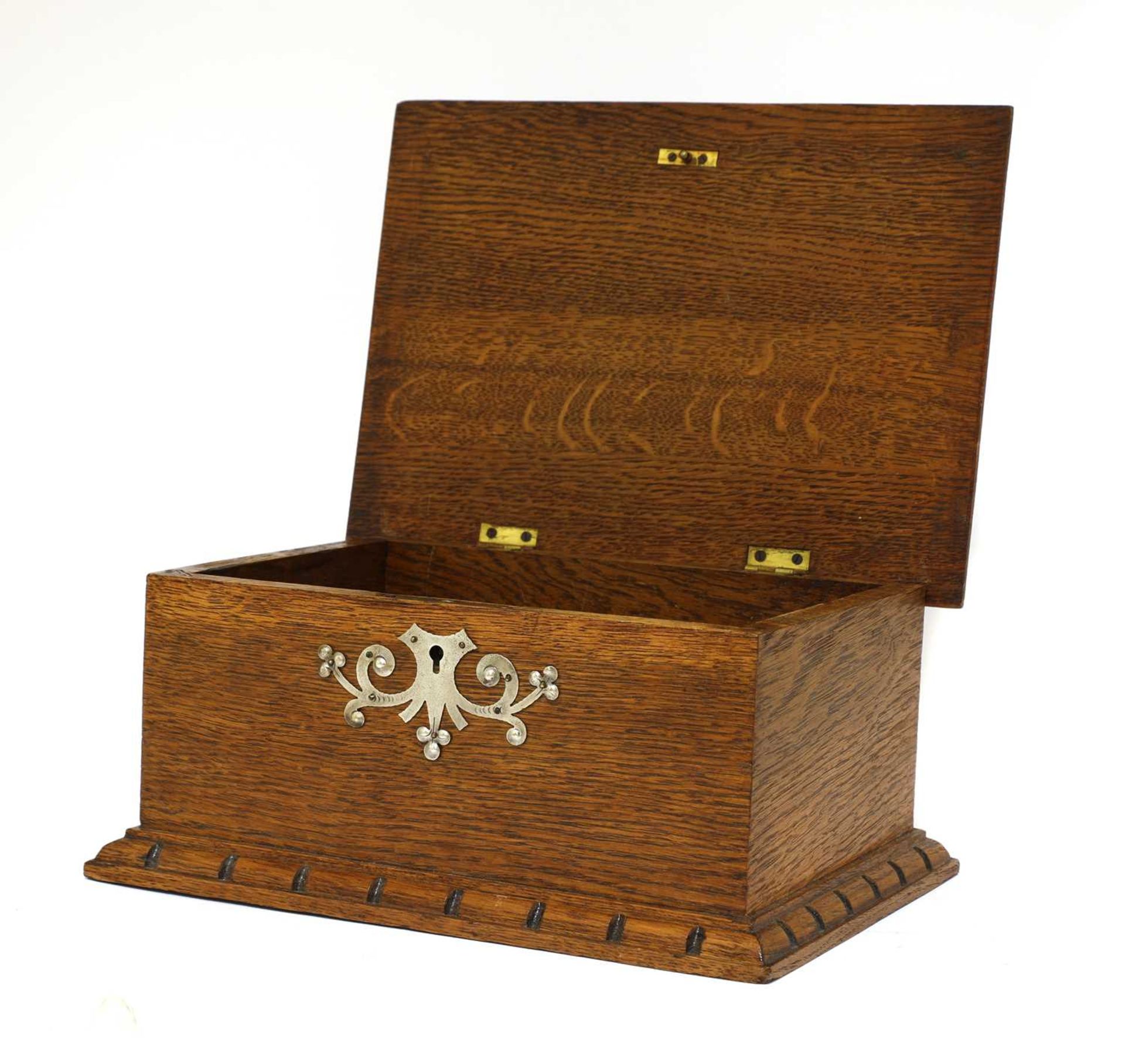 An Arts and Crafts oak and pewter-mounted casket, - Image 5 of 6