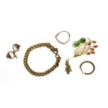 A quantity of gold jewellery,