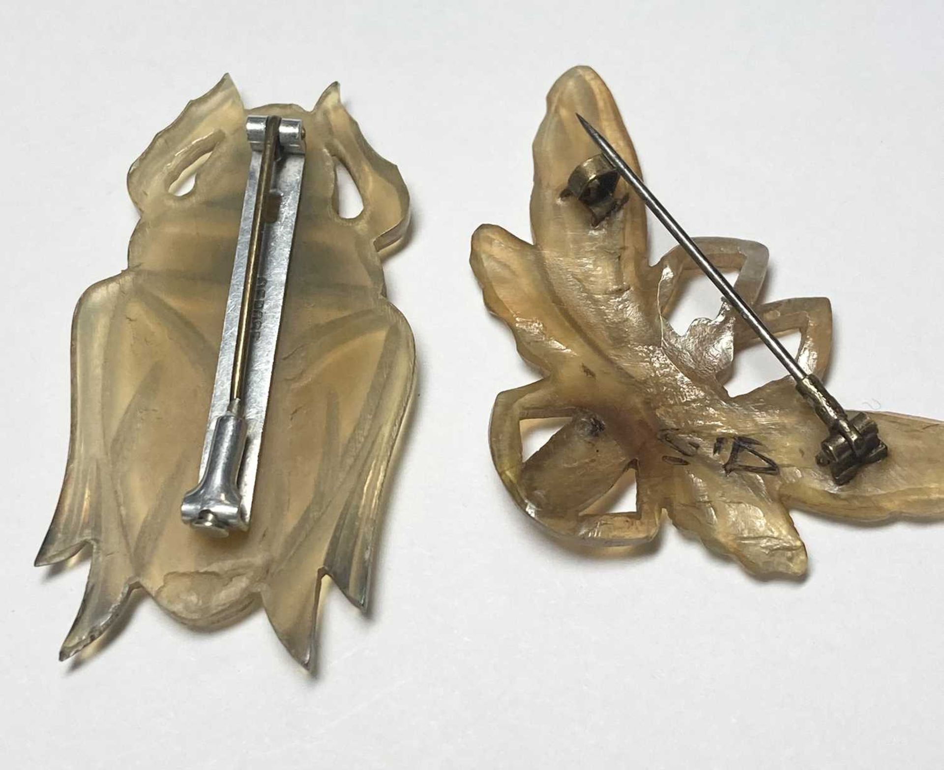 Two French Art Nouveau carved horn brooches, - Image 5 of 5