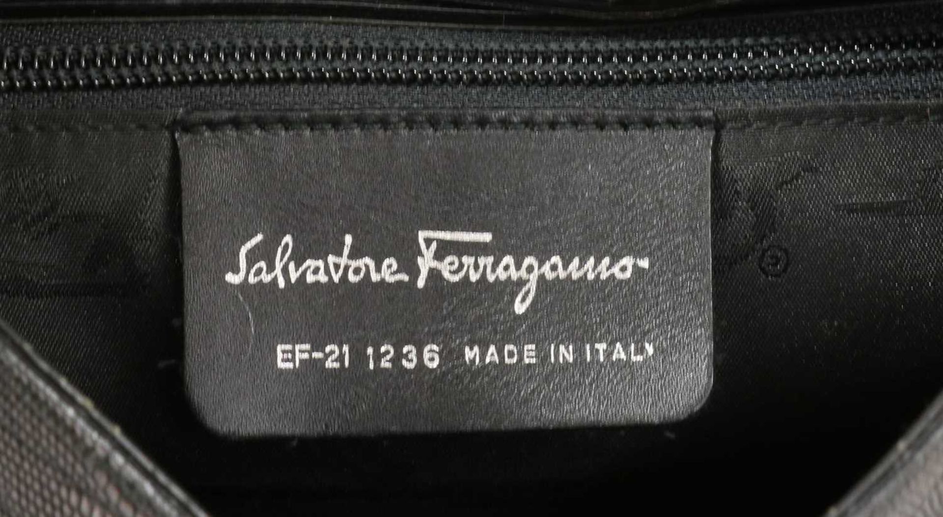 A vintage Salvatore Ferragamo black lizard skin tote bag - Bild 3 aus 12