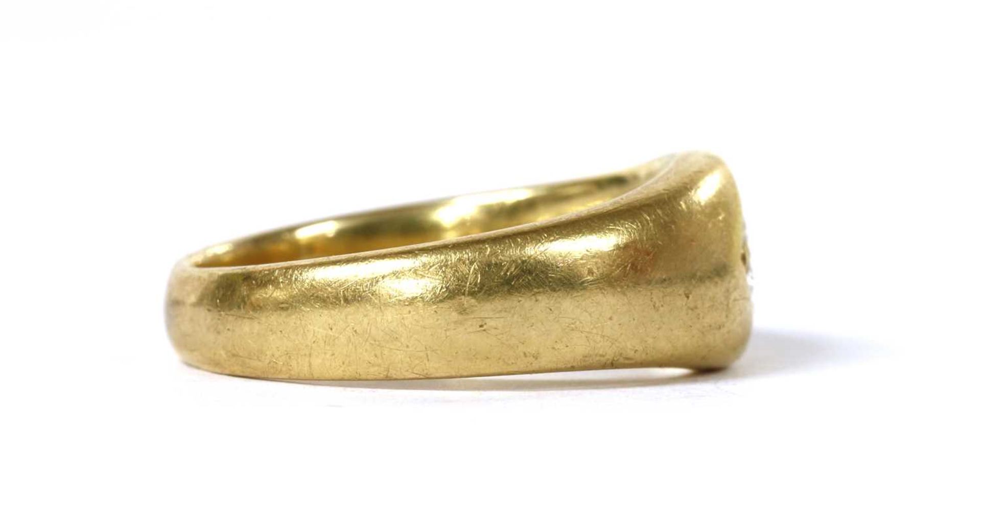 An 18ct gold diamond set ring, - Image 2 of 3