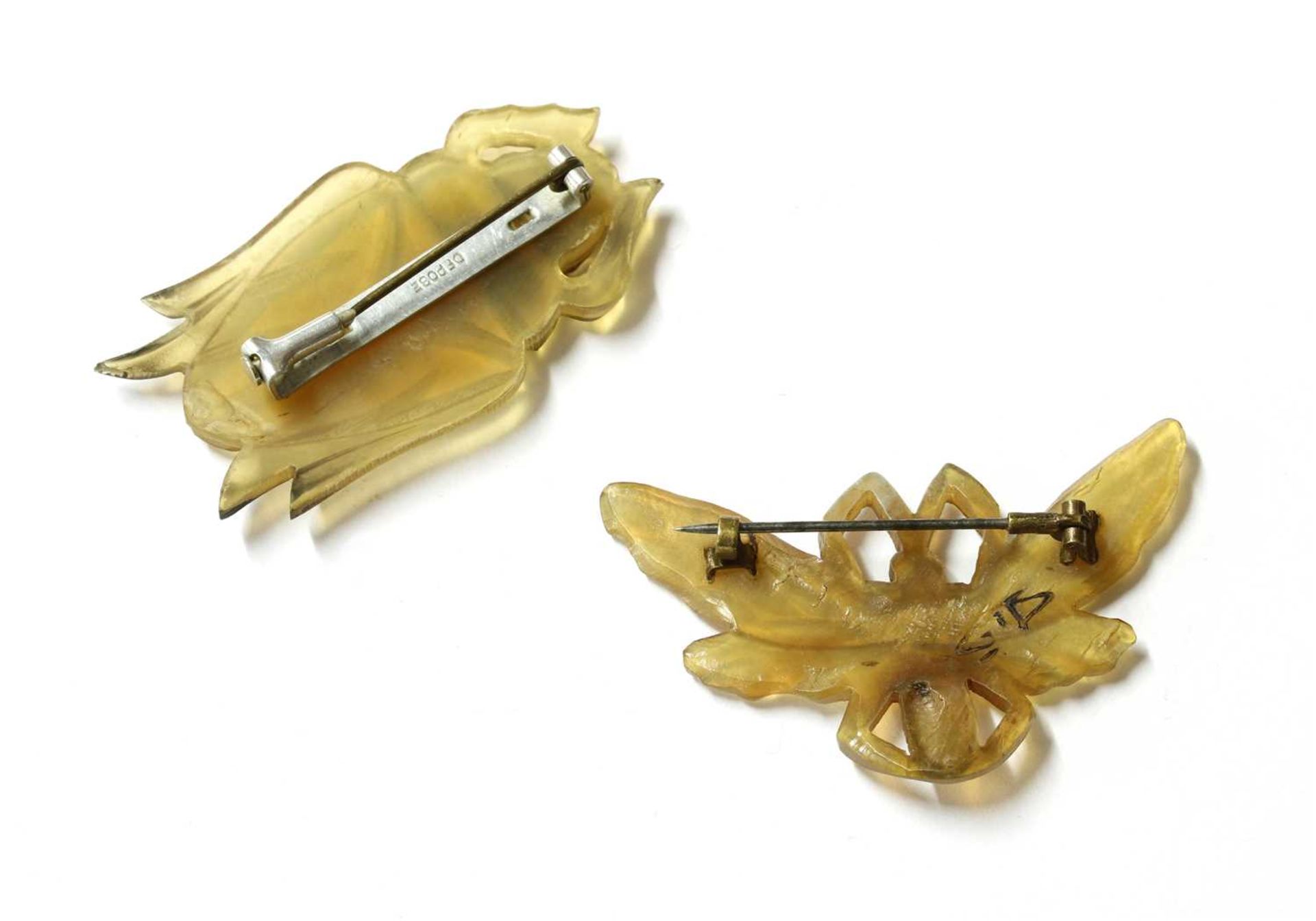 Two French Art Nouveau carved horn brooches, - Image 2 of 5