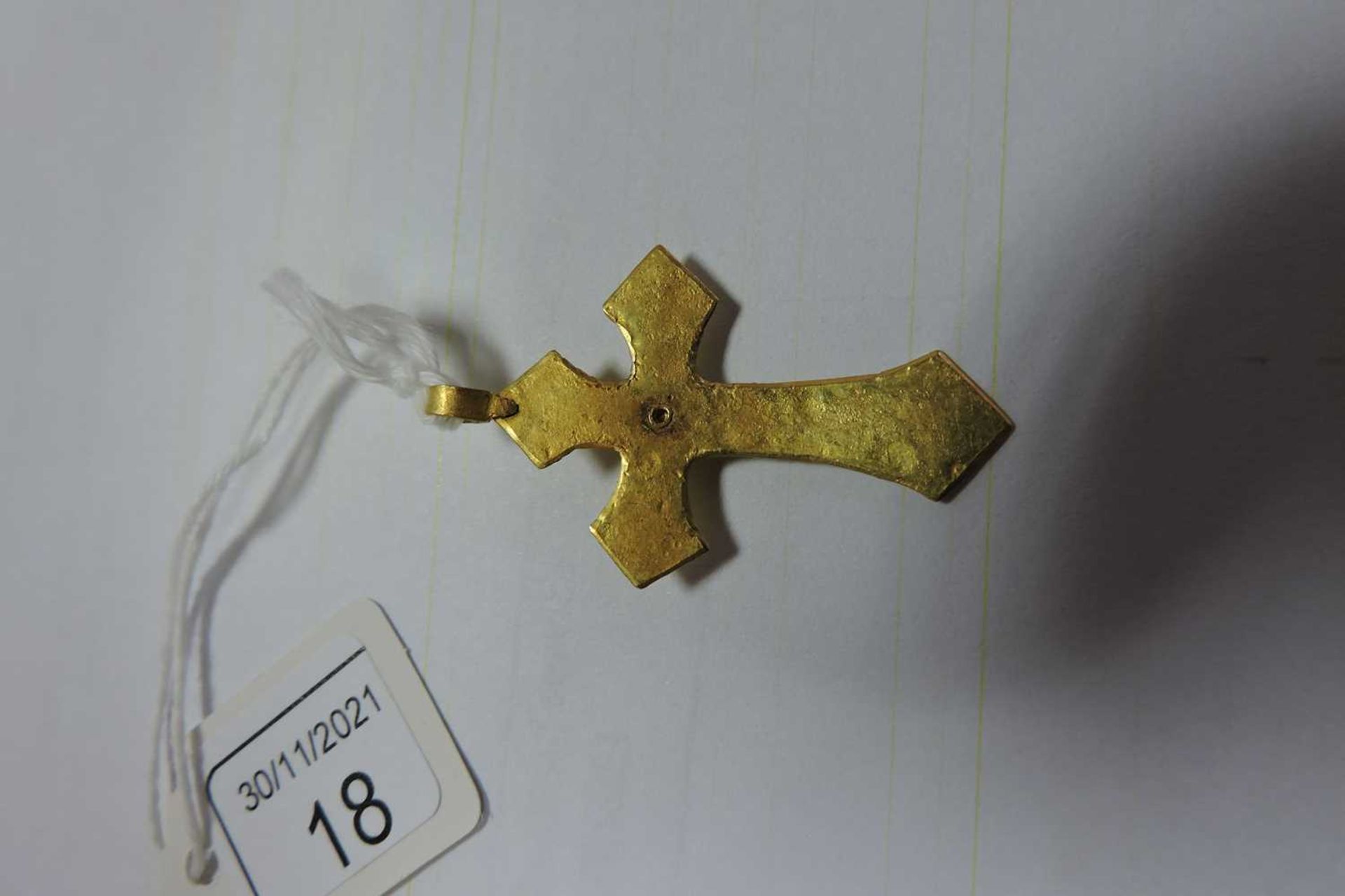 A Byzantine high carat gold garnet cross pendant, - Image 5 of 5