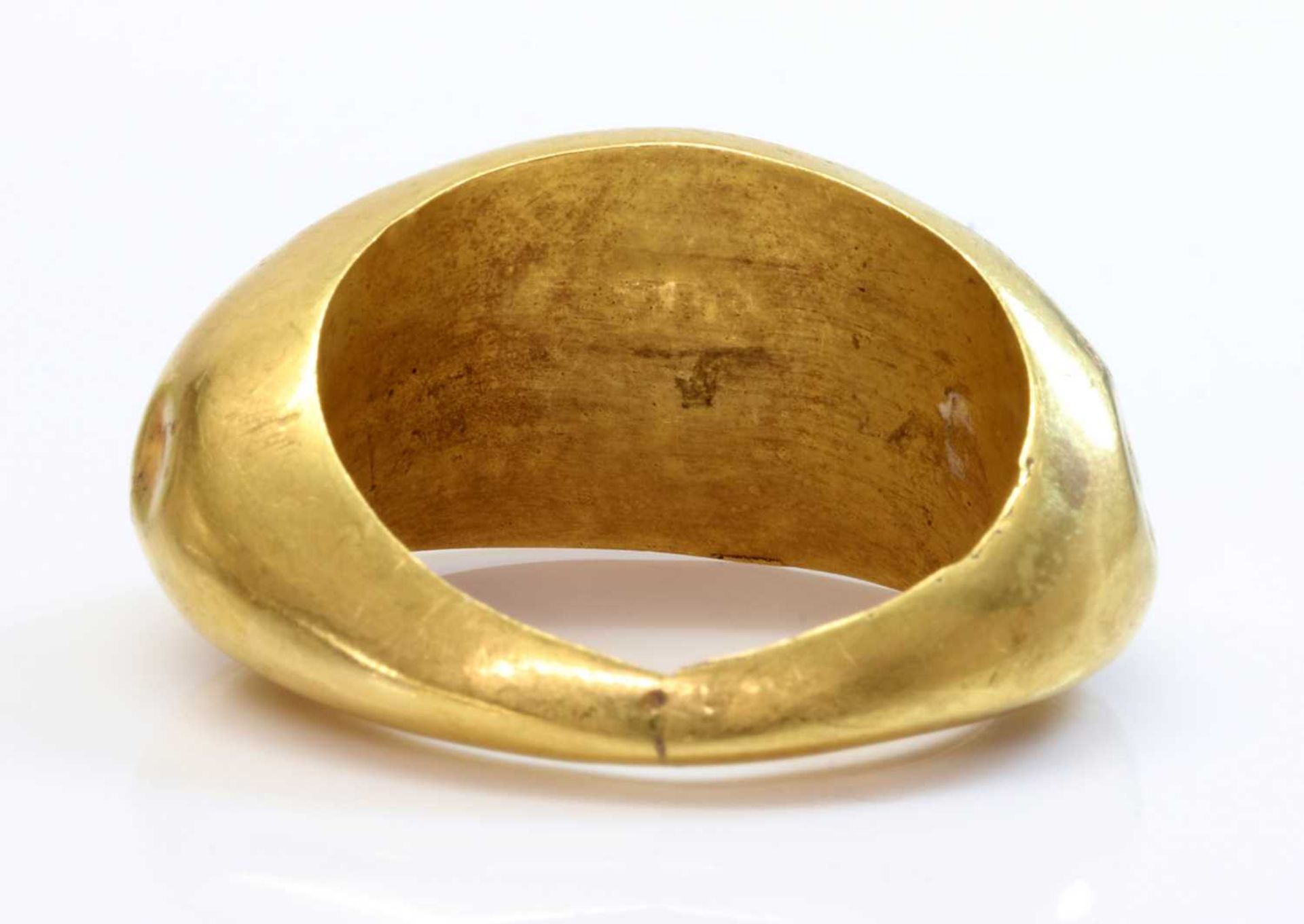 A Roman hollow gold hardstone intaglio ring, - Image 3 of 3