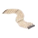 A four row cultured pearl bracelet,