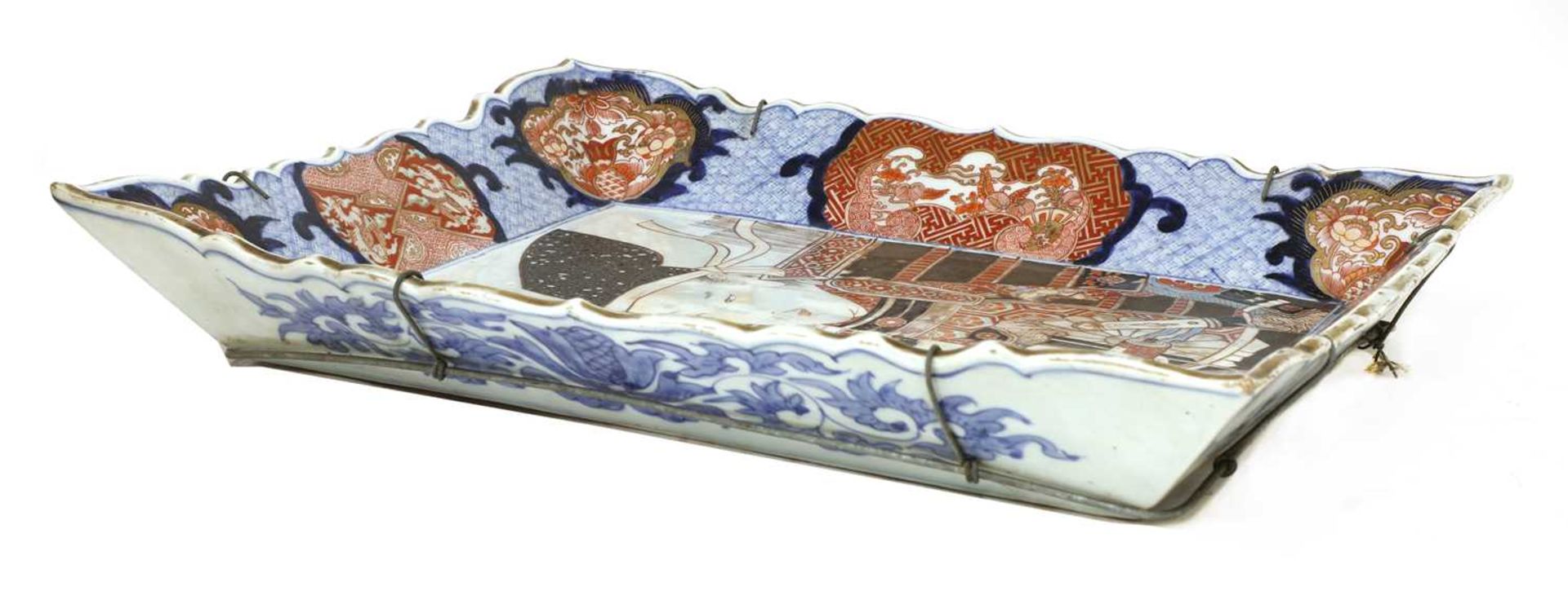 A large Japanese Imari dish, - Image 2 of 3