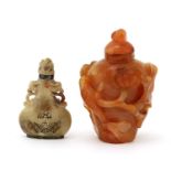 A Chinese agate snuff bottle,