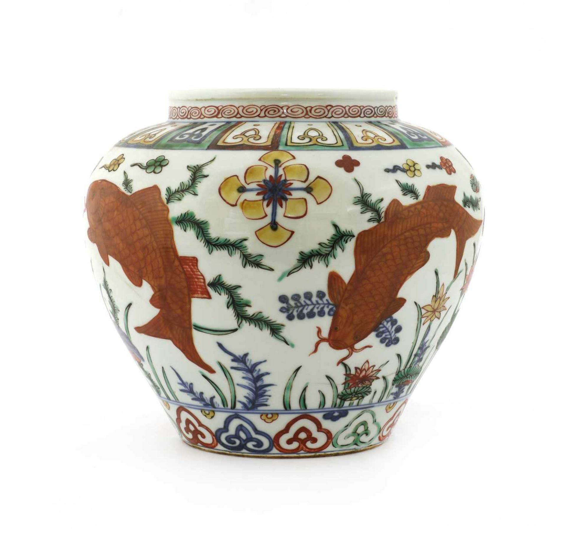 A Chinese wucai jar, - Image 3 of 4
