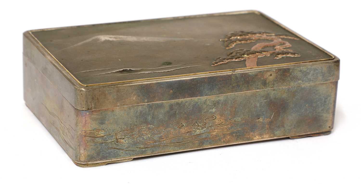 A Japanese silver box and cover, - Image 2 of 5