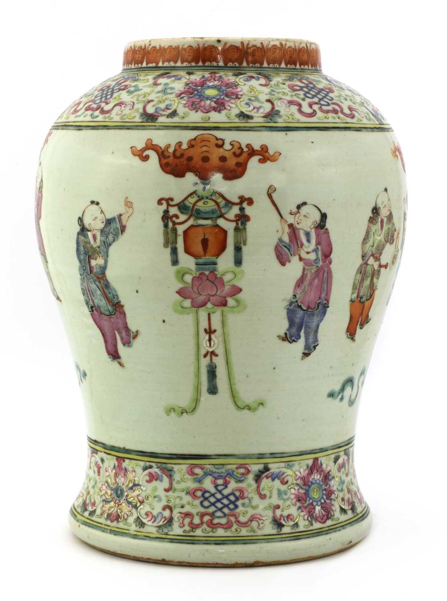 A Chinese famille rose vase, - Bild 2 aus 5