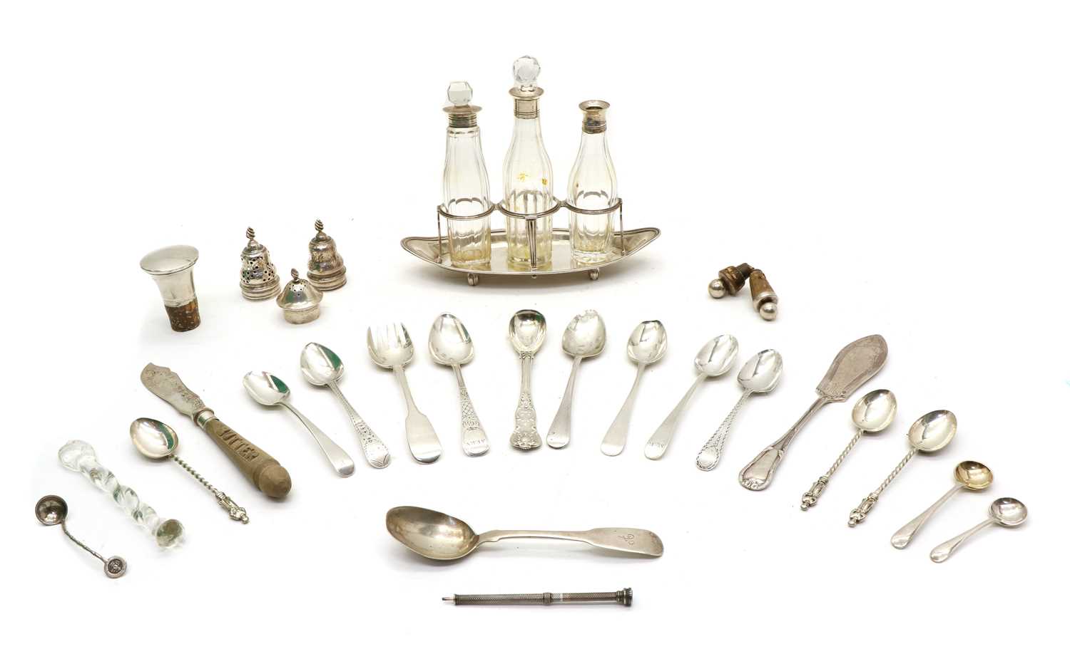 A mixed lot of silver and plated items,