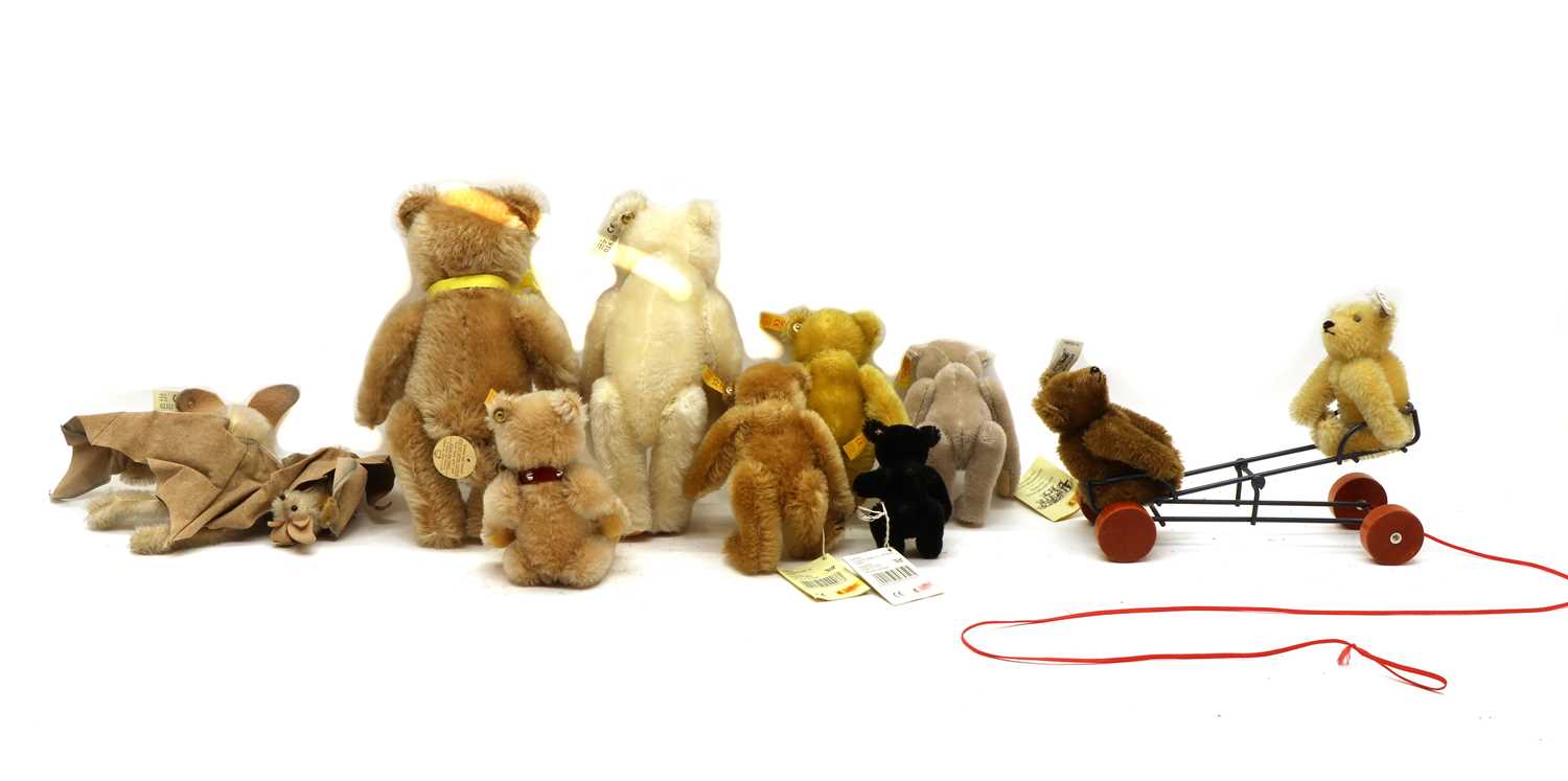 A collection of seven Steiff teddy bears, - Bild 3 aus 4