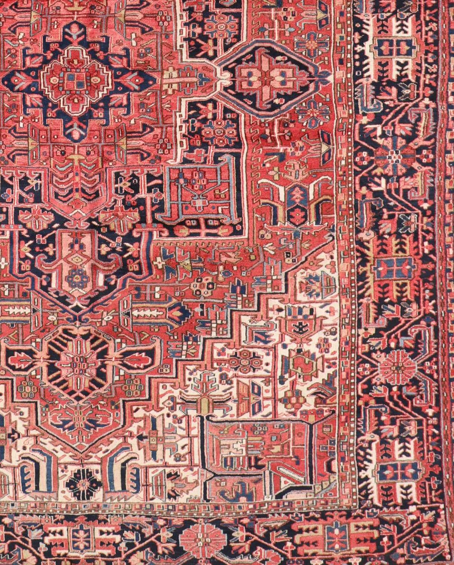 An Heriz wool carpet, - Image 5 of 6