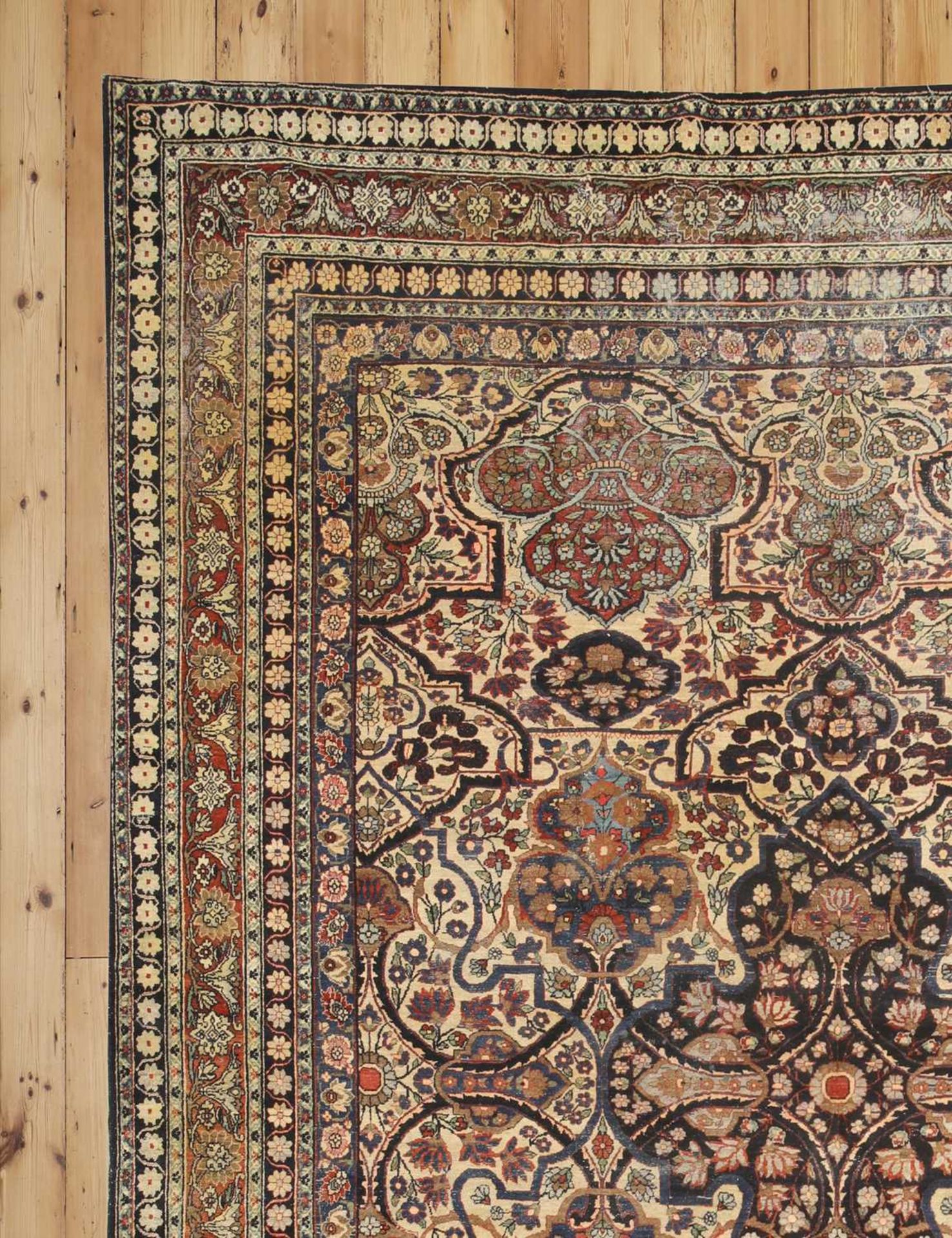 A Kirman wool carpet, - Bild 2 aus 15