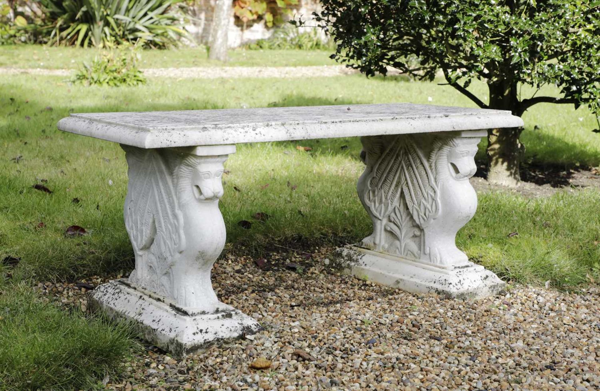 A pair of marble garden seats, - Bild 2 aus 3