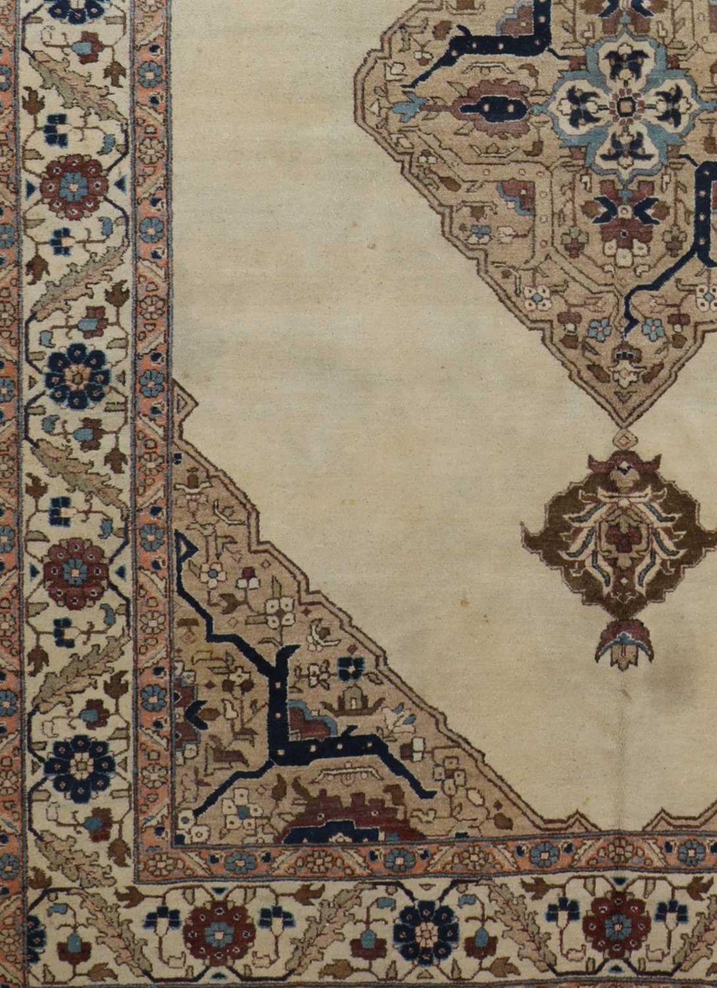 A Persian wool carpet, - Bild 4 aus 17