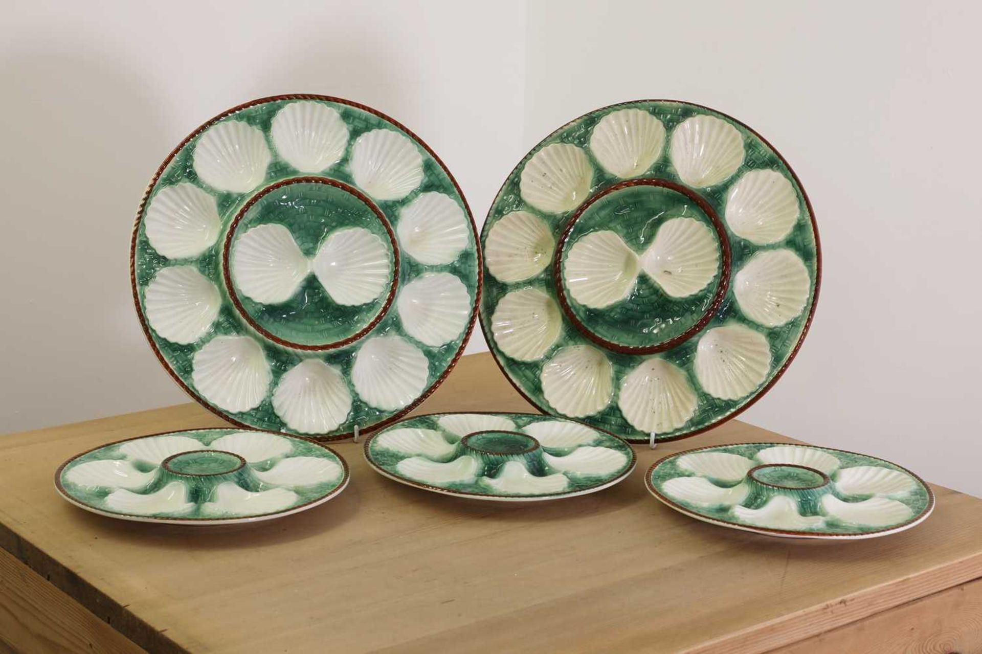 A set of sixteen Longchamp majolica oyster plates, - Image 2 of 4