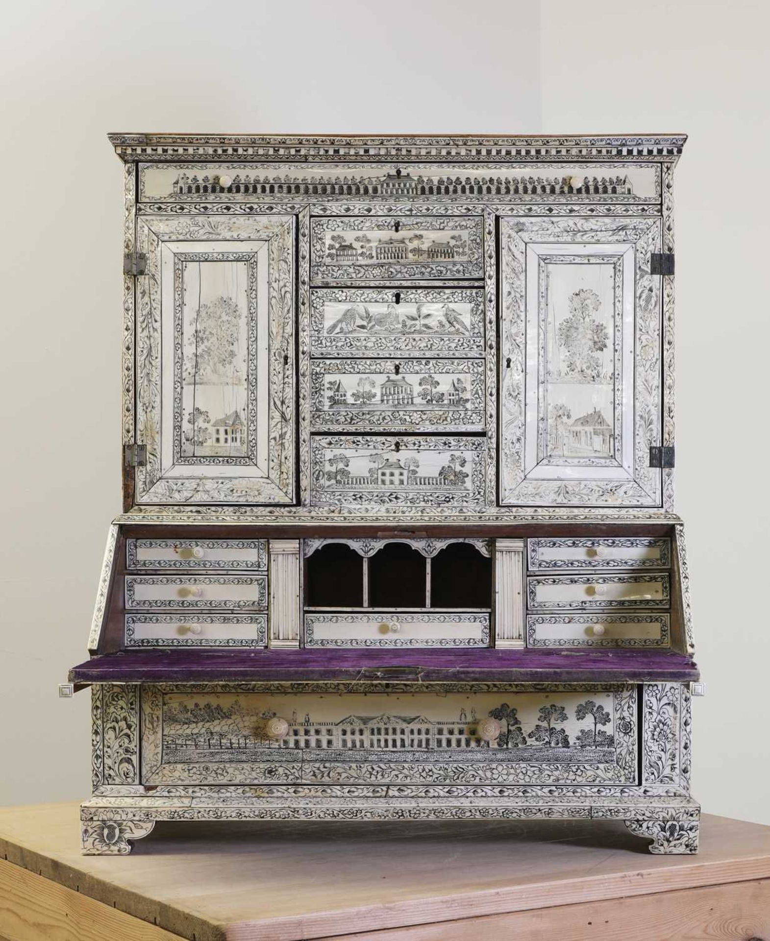An Anglo-Indian sandalwood and ivory miniature bureau cabinet, - Bild 2 aus 59