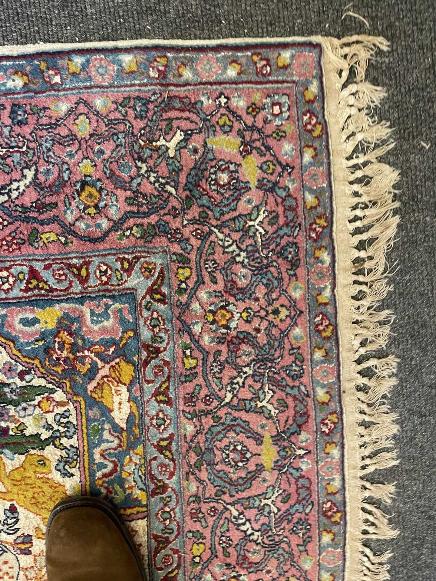 A Persian wool rug with silk highlights, - Bild 22 aus 22