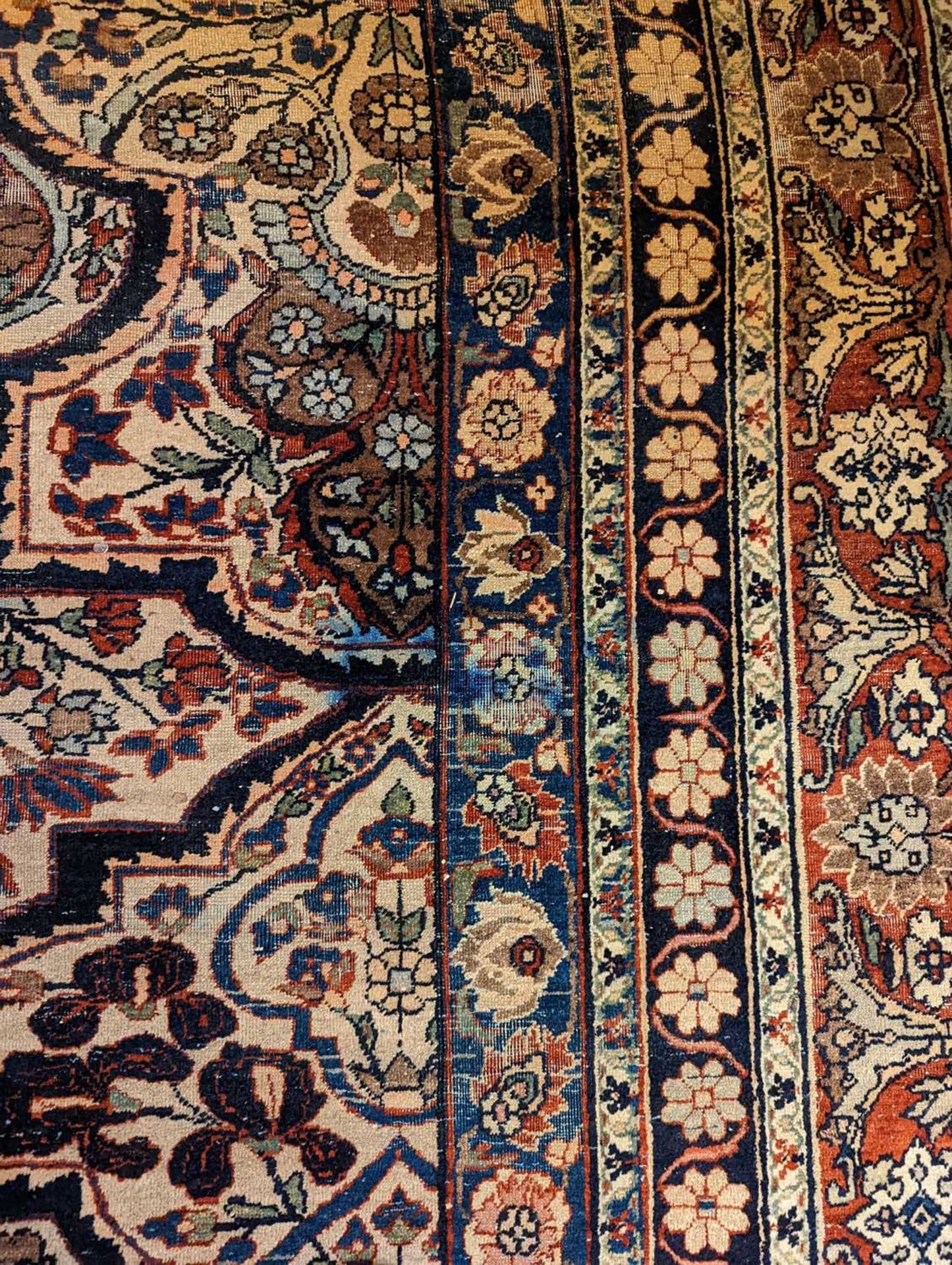 A Kirman wool carpet, - Bild 12 aus 15