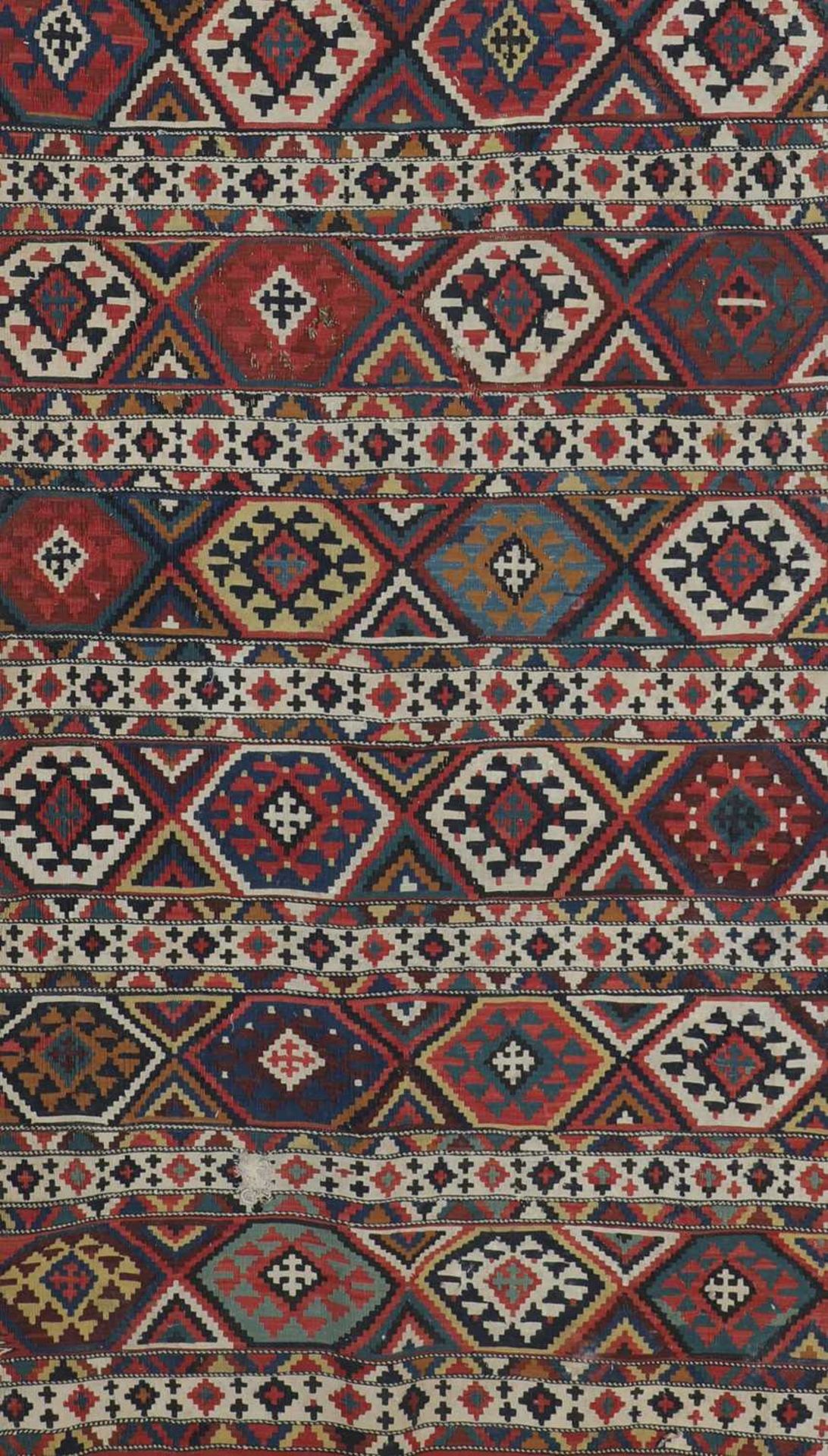 An Alpine Kuba flatweave rug, - Bild 2 aus 4