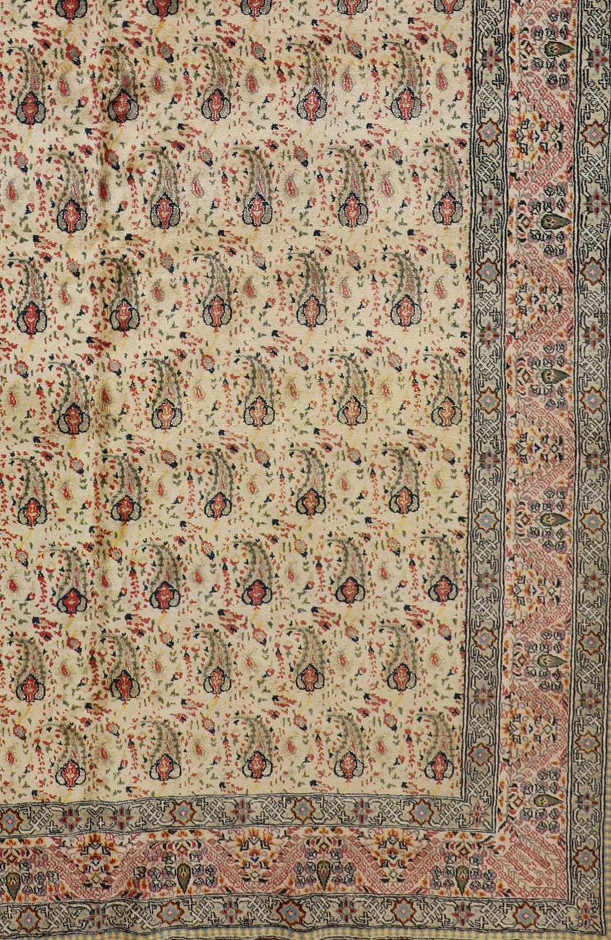 A Qum wool carpet with silk highlights, - Bild 4 aus 6
