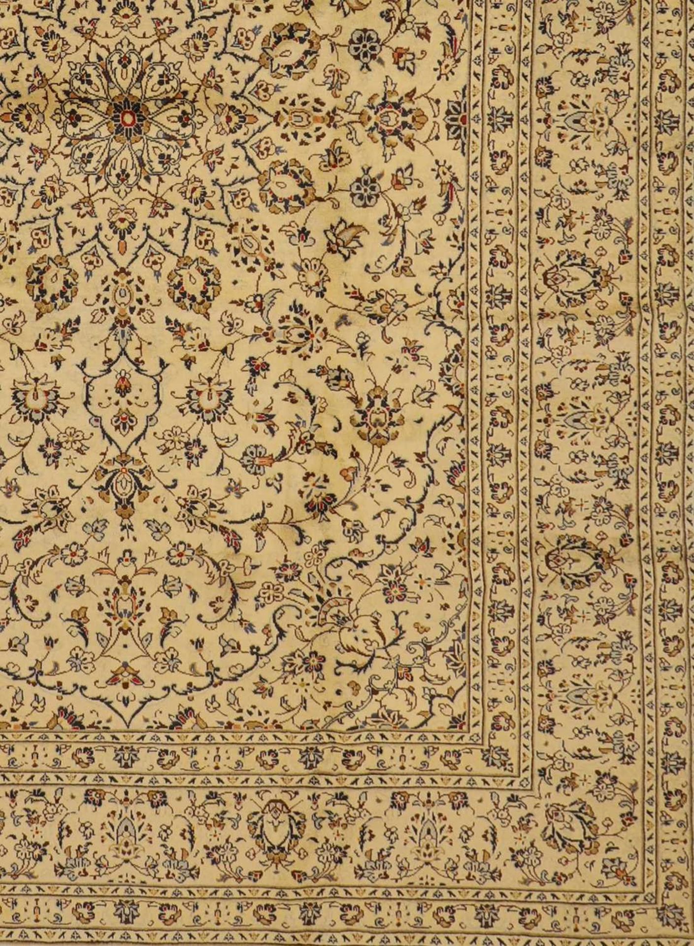 A Persian wool carpet, - Image 5 of 6