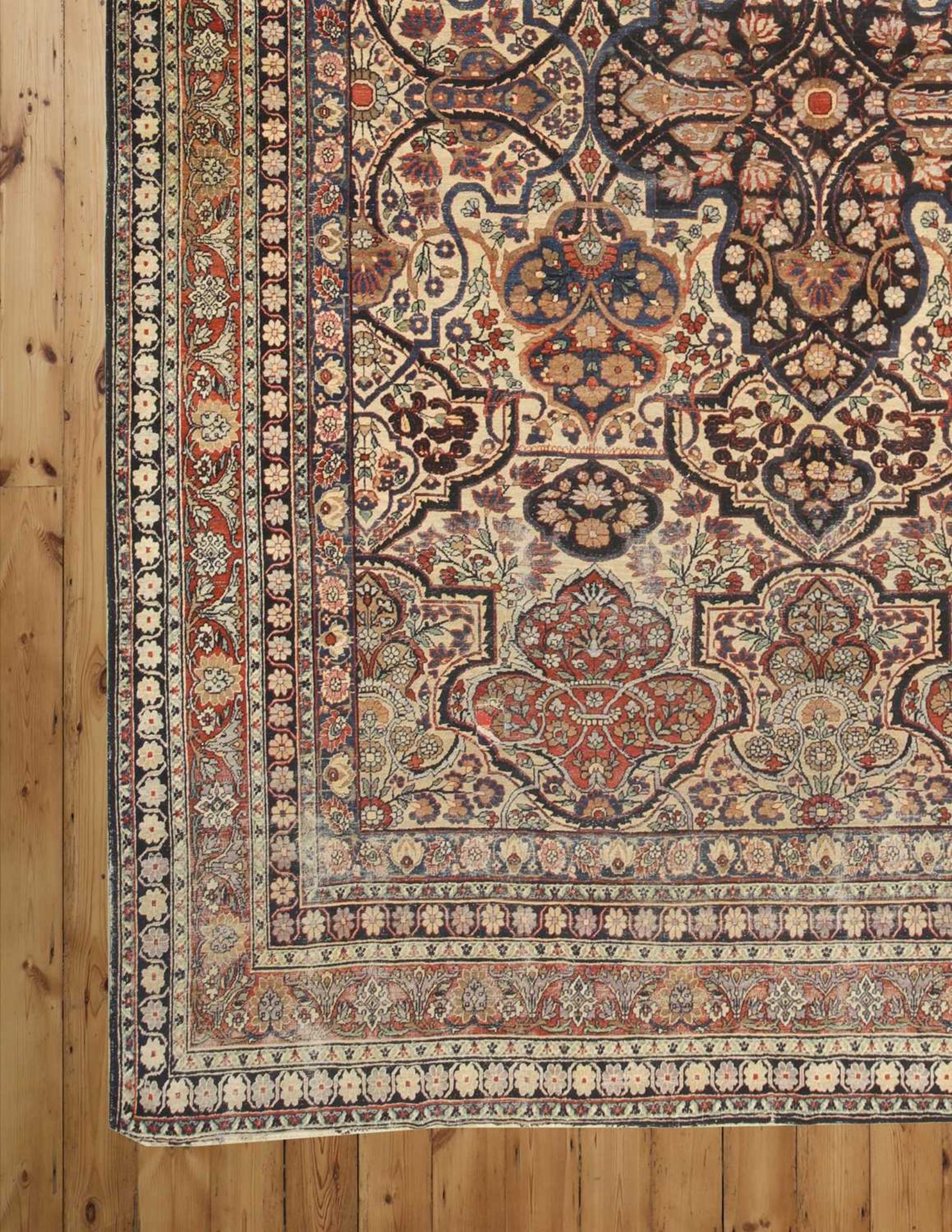 A Kirman wool carpet, - Bild 4 aus 15