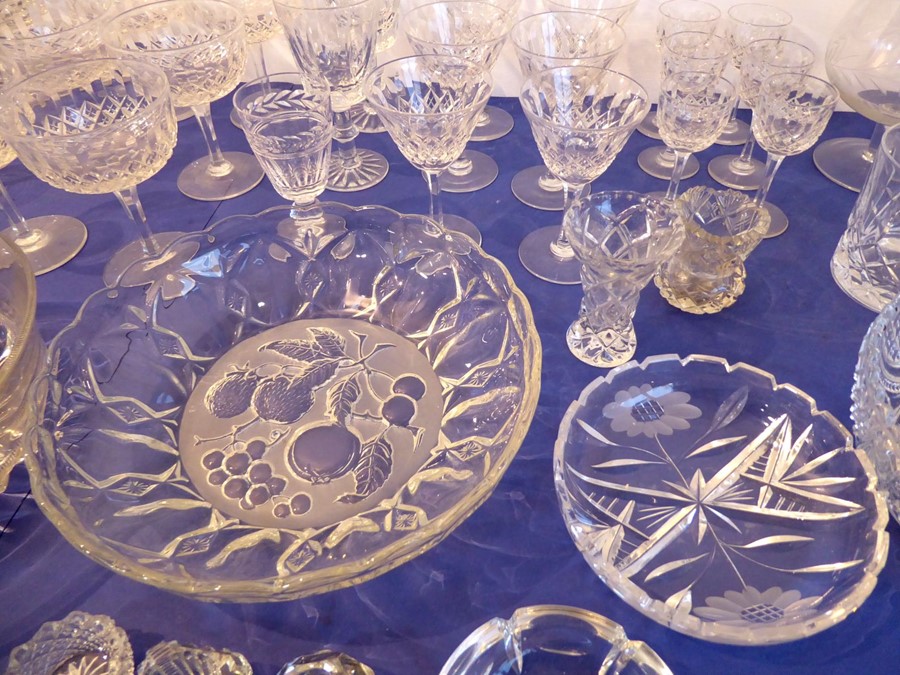 A quantity of good cut glassware; to include a set of six champagnes, wines and liqueurs, five bowls - Image 3 of 5