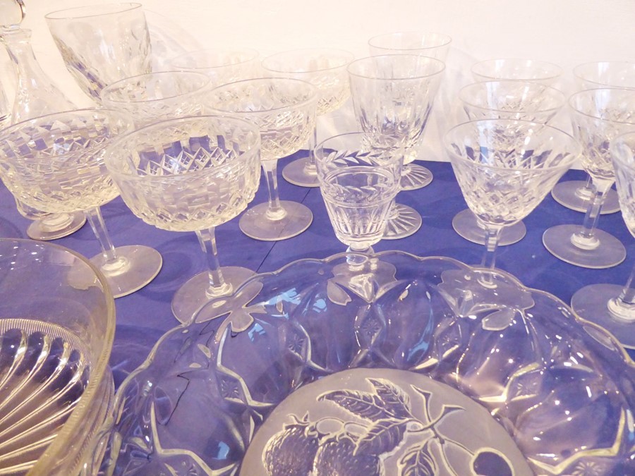 A quantity of good cut glassware; to include a set of six champagnes, wines and liqueurs, five bowls - Image 4 of 5