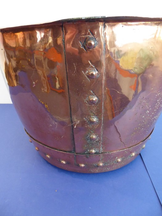 A good late 19th / early 20th century circular ten-gallon copper copper with side and lower - Image 4 of 5