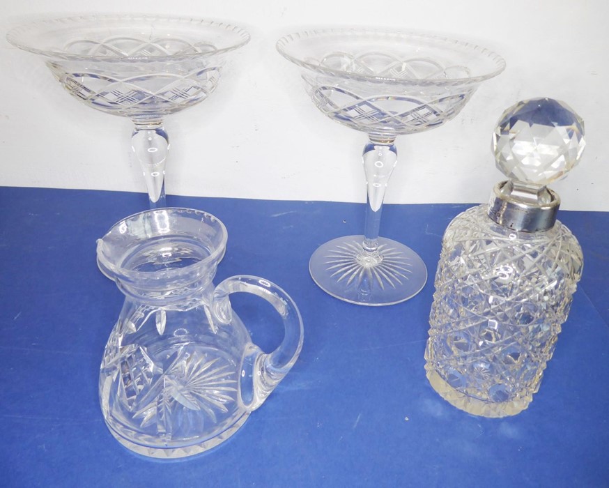 A mixed ceramics and glassware lot: a pair of 19th century porcelain flasks/scent bottles; a set - Image 4 of 14