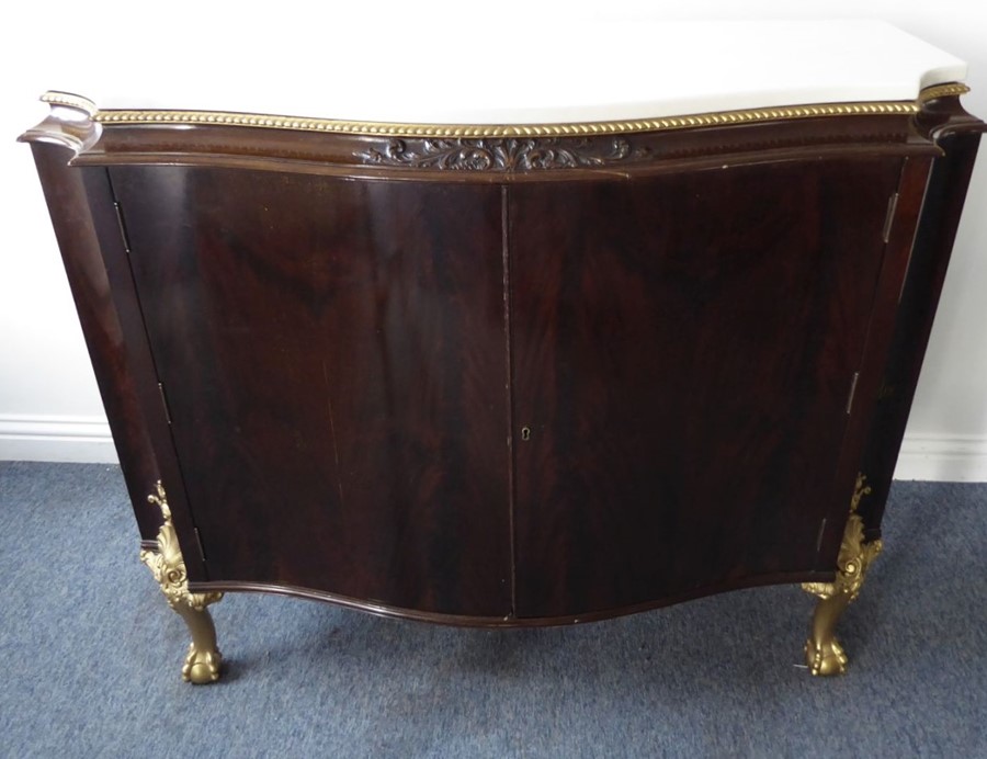 A fine early 20th century serpentine-fronted mahogany side cabinet in 18th century-style; white - Image 2 of 14
