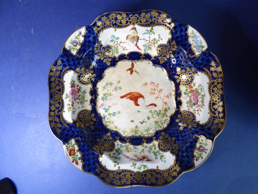 A 19th century Worcester-style part dessert service; comprising eleven plates, two square dishes, - Image 6 of 21