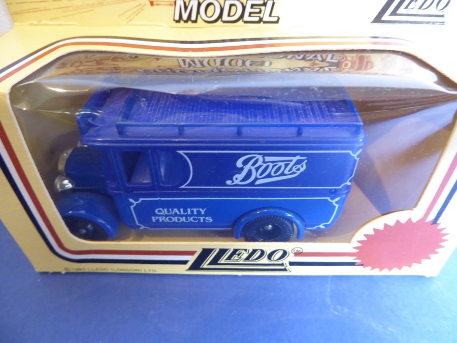 Eight Matchbox 'Models of Yesteryear' (some in incorrect boxes) includes Heygates Flour tanker - Image 4 of 22
