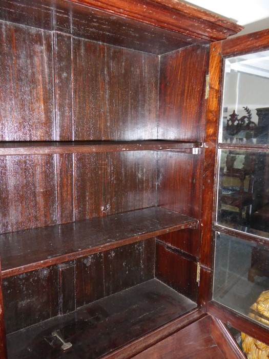 A very well-made 18th century style (later) Anglo-Indian rosewood bureau cabinet; the outset cornice - Image 4 of 10
