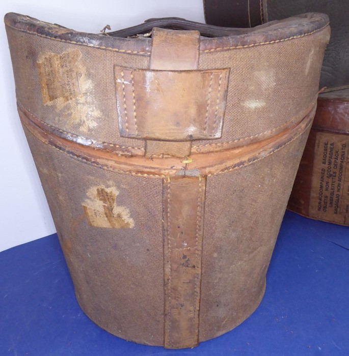 Three hat boxes and a small two-handled wooden-sided travel trunk; original shipping labels pasted - Image 5 of 20