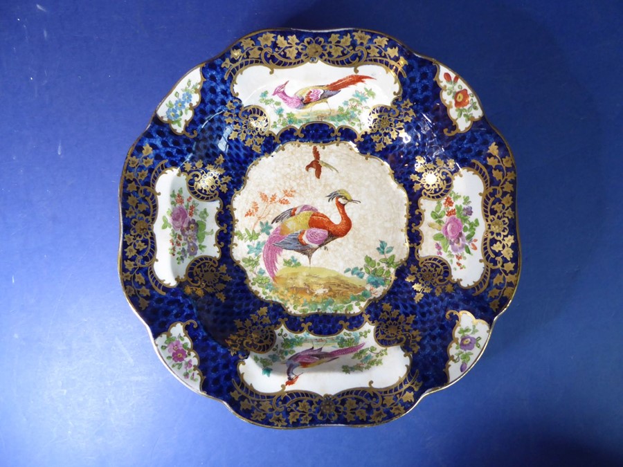 A 19th century Worcester-style part dessert service; comprising eleven plates, two square dishes, - Image 7 of 21