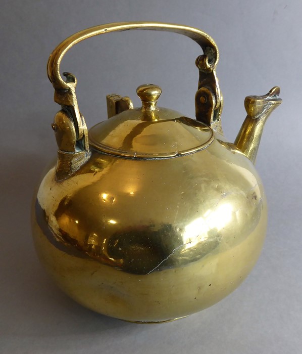 An unusual and heavy late 19th/early 20th century brass kettle of spherical shape (possibly - Image 3 of 5