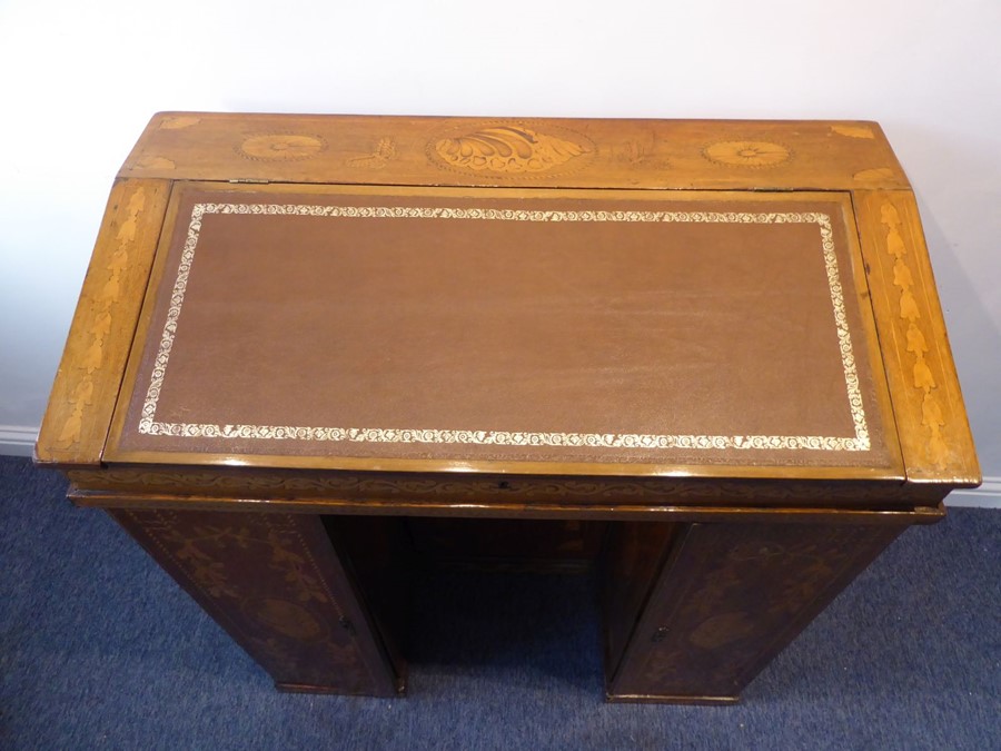 A fine 19th century walnut and marquetry maître d's desk; the sloping fall with tooled leather inset - Image 9 of 13