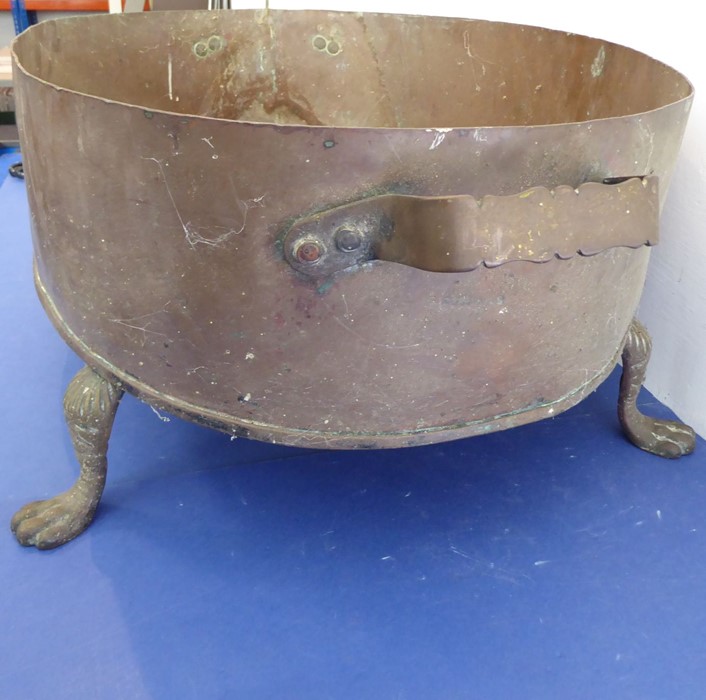 A large late 19th century oval two-handled copper planter; raised on four cast-brass paw-style - Image 5 of 10